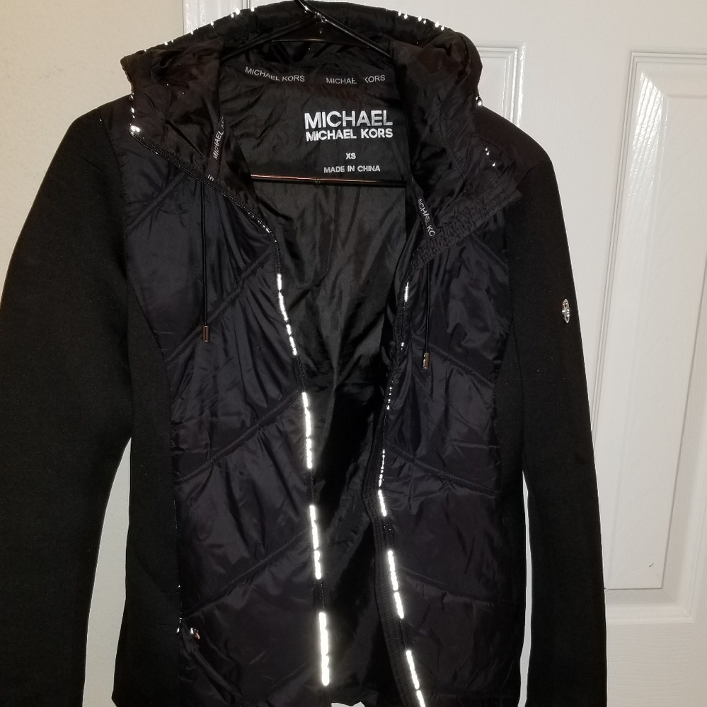 MICHAEL Michael Kors Black Puffer Coat